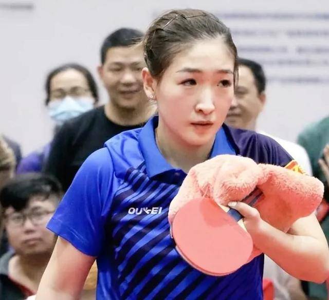 Rookie迎来十赛季出色发挥，公牛观众热烈欢呼！比赛高潮迭起(collowofyourbaby完整版)