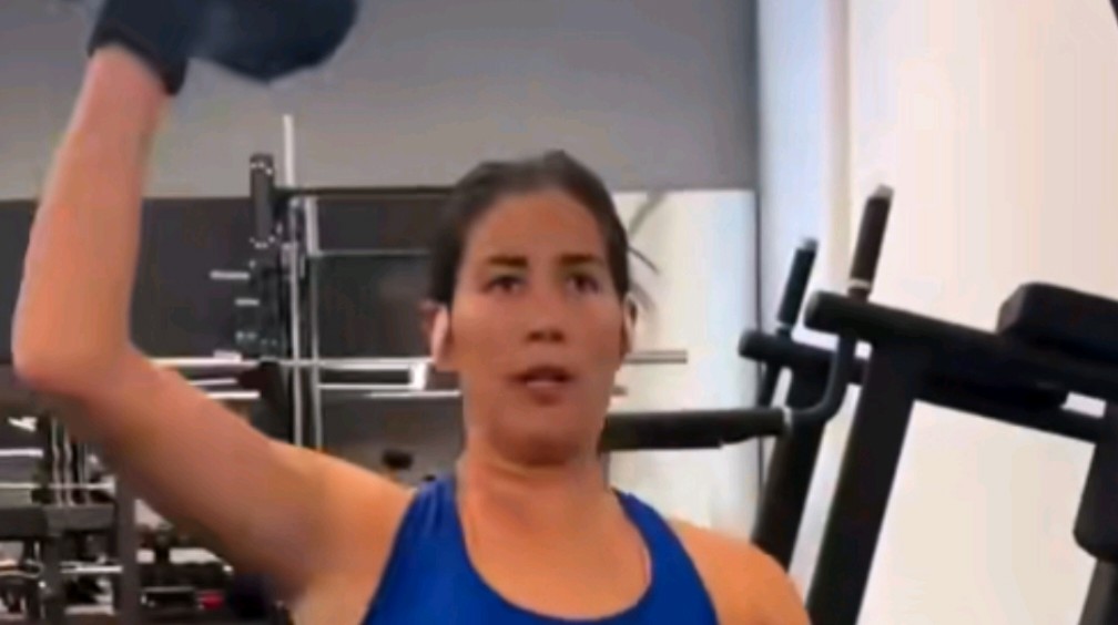 开云体育平台入口关于穆古鲁扎在热火比赛中精彩发挥，惊险取胜引发热议！的信息