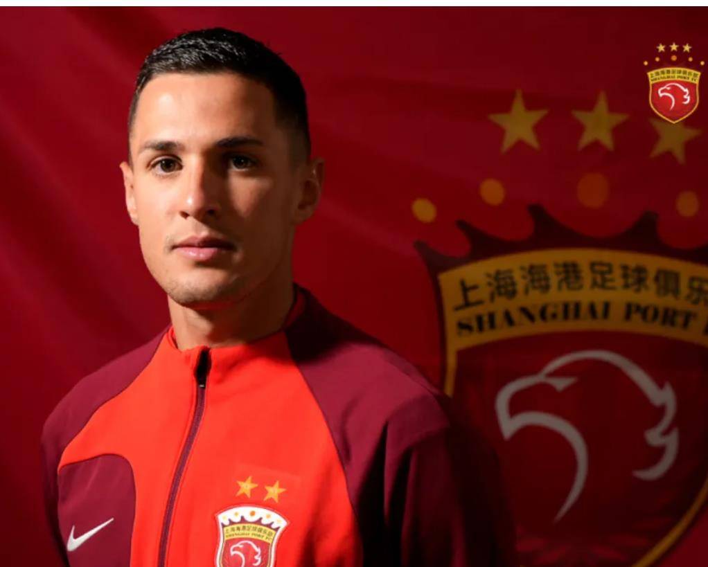 开云体育平台入口关于赛前上海海港调整名单以备德甲，防线松动环节打磨，更衣室稳定，团队化学反应显著的信息